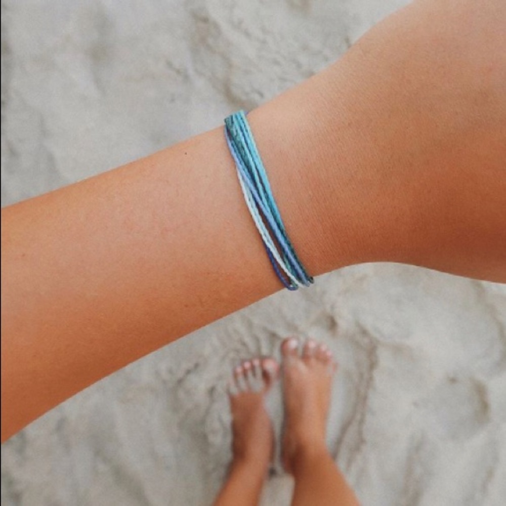 LIMITED SAVE THE DOLPHINS PURA VIDA BRACELET